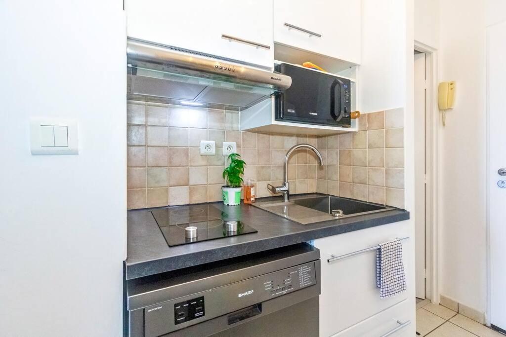 Oceanides - Studio Renove Avec Magnifique Vue Mer - Saint-Gilles-Les-Bains Εξωτερικό φωτογραφία