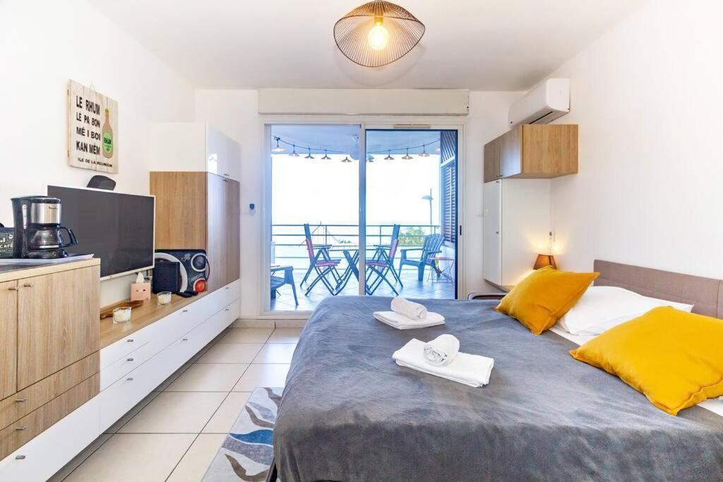 Oceanides - Studio Renove Avec Magnifique Vue Mer - Saint-Gilles-Les-Bains Εξωτερικό φωτογραφία